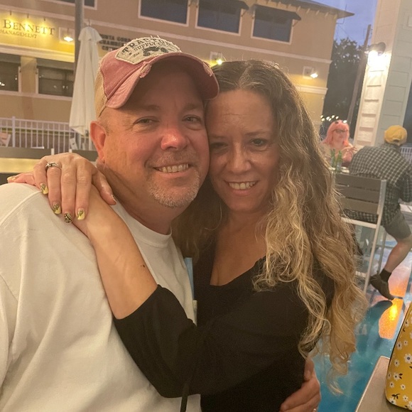 Meet your Posher, Christa - Picture 3 of 11